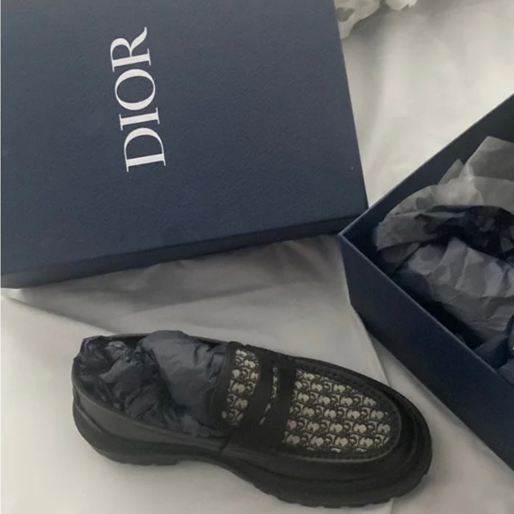 Black DIOR shoe, New Condition, Size 40